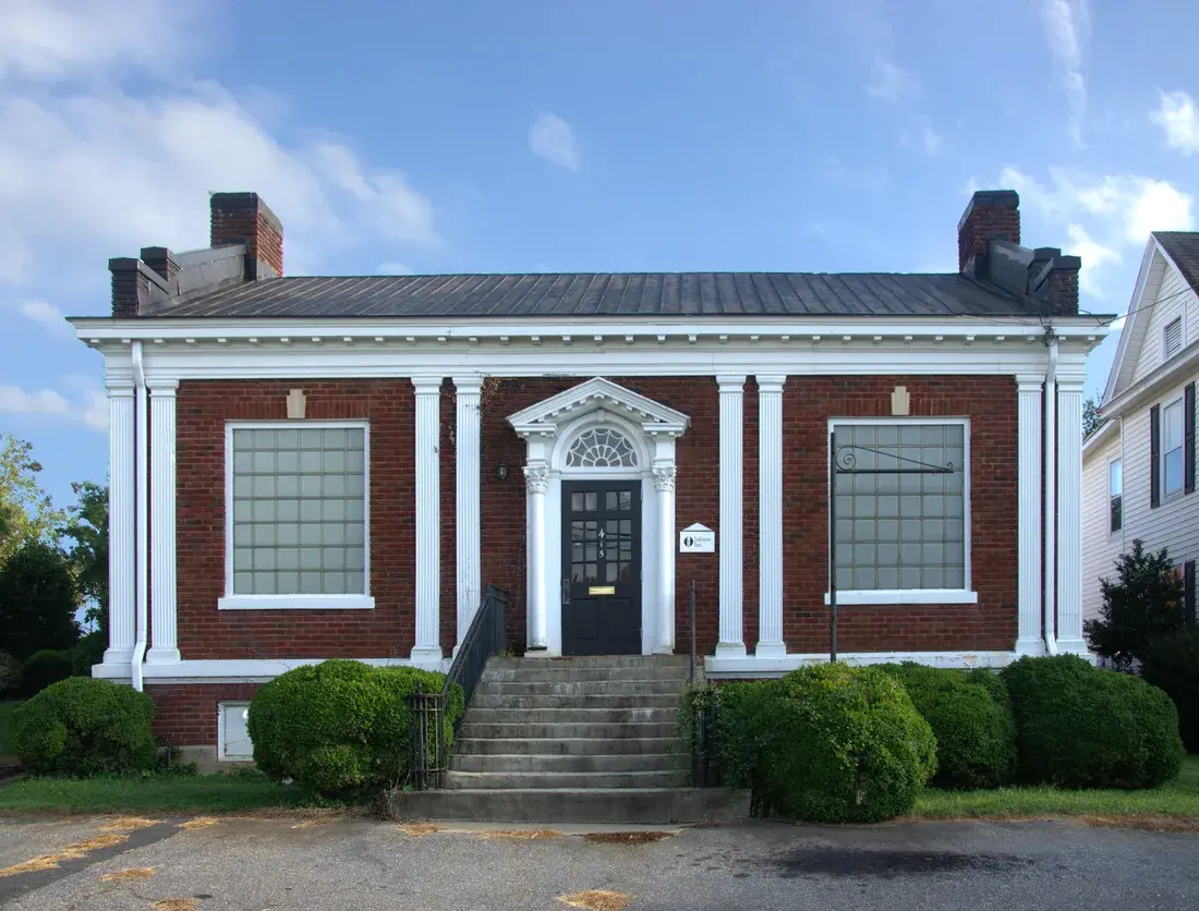 Red brick Elliott Carnegie Library with white columns in Hickory, NC Red brick Elliott Carnegie Library with white columns in Hickory, NC